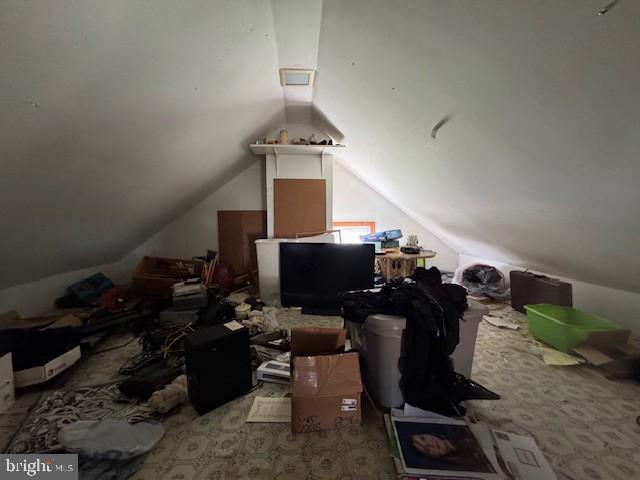 9440 HOLLOW ROAD