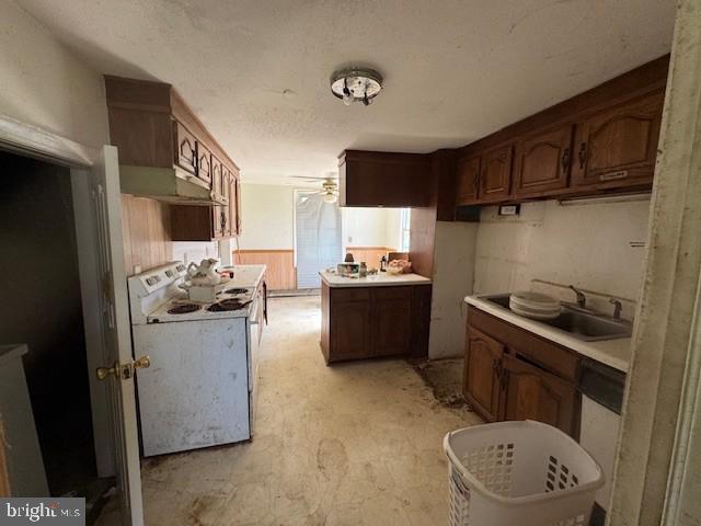 9440 HOLLOW ROAD