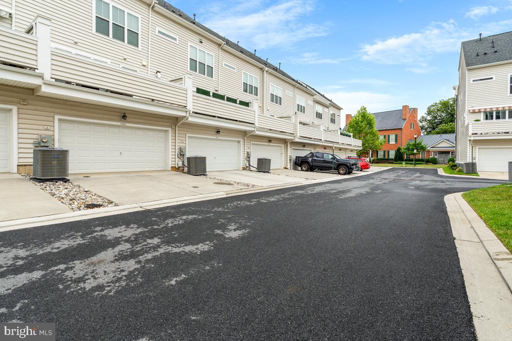 822 LINDLEY ROAD