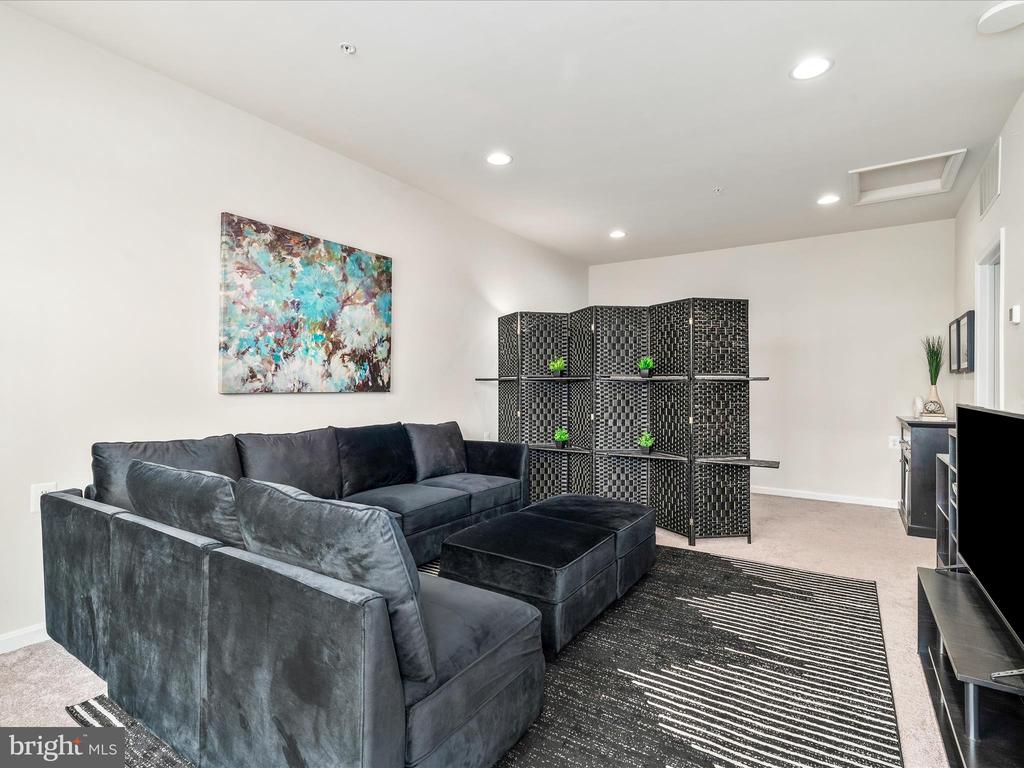 822 LINDLEY ROAD
