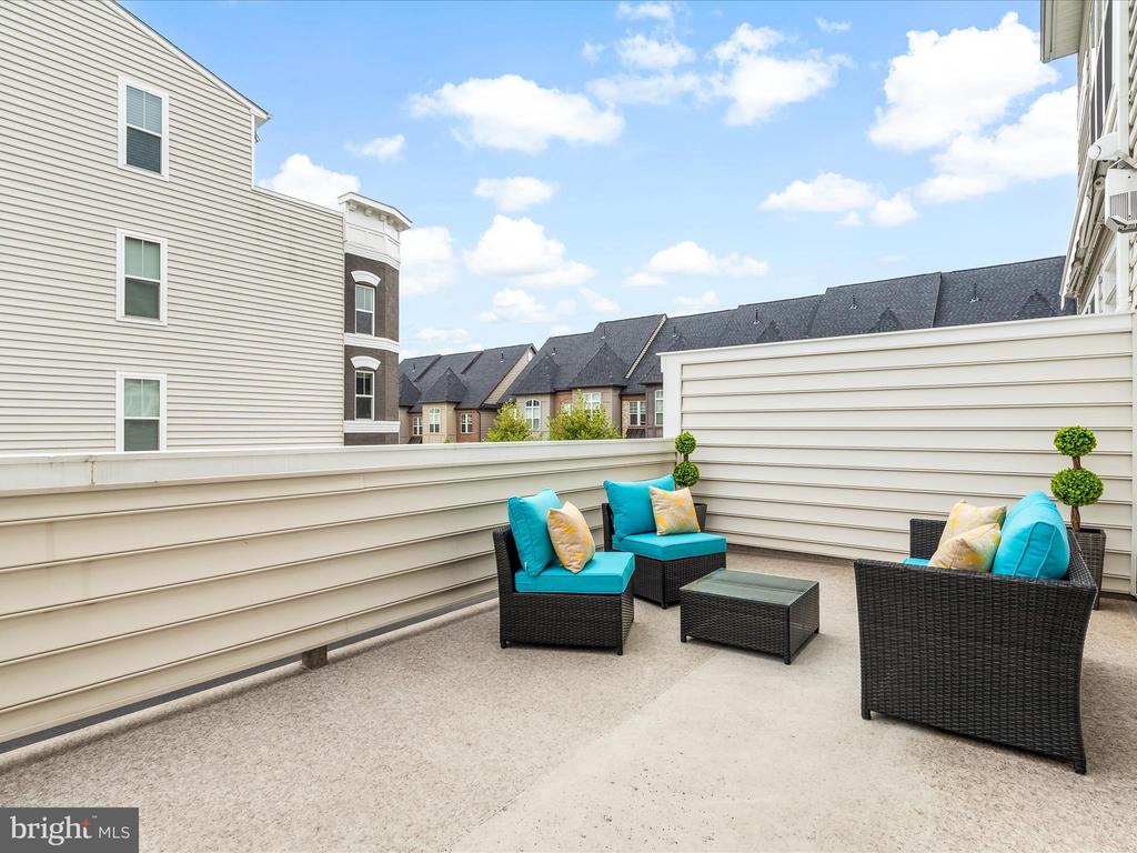 822 LINDLEY ROAD