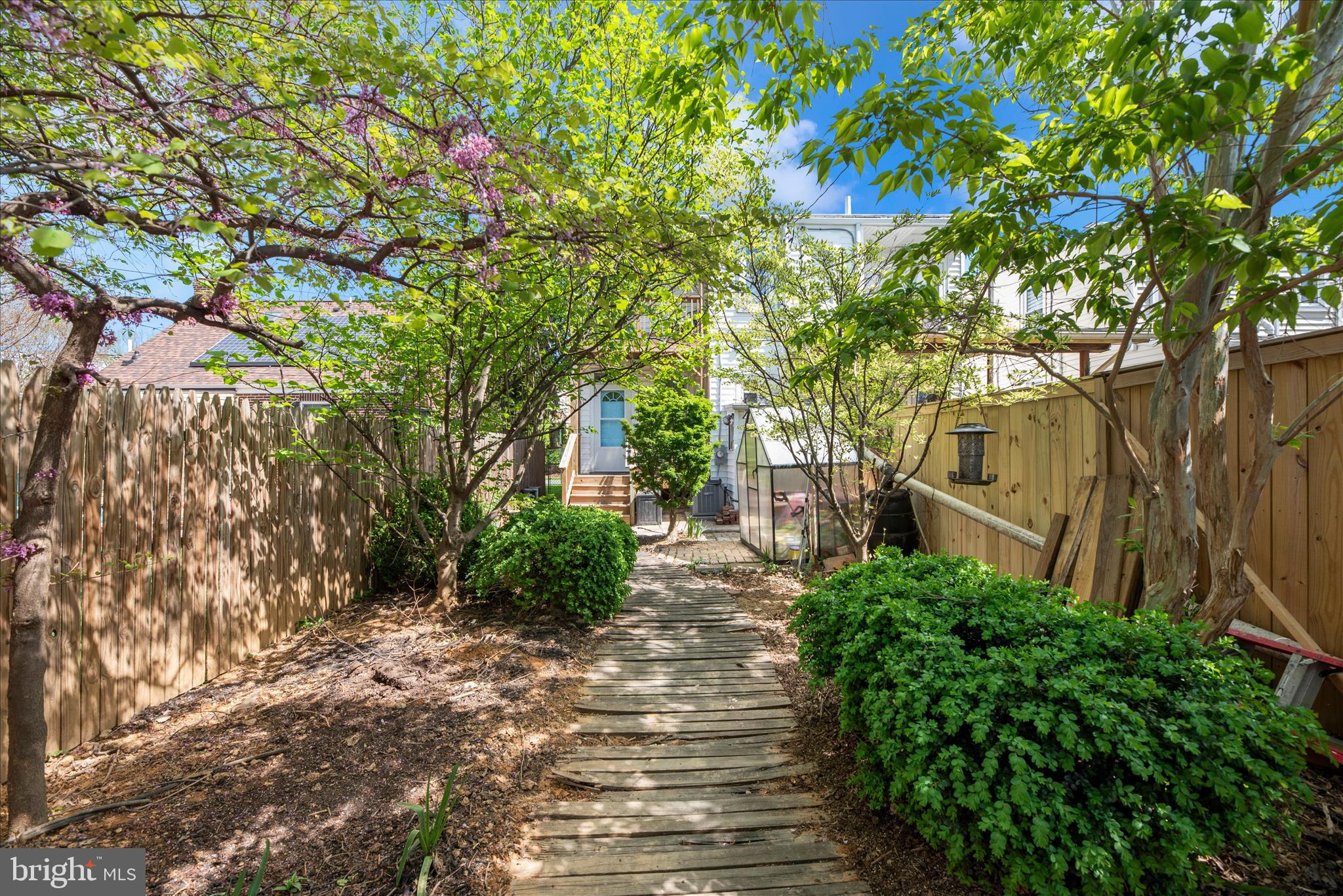 729 MOTTER AVENUE