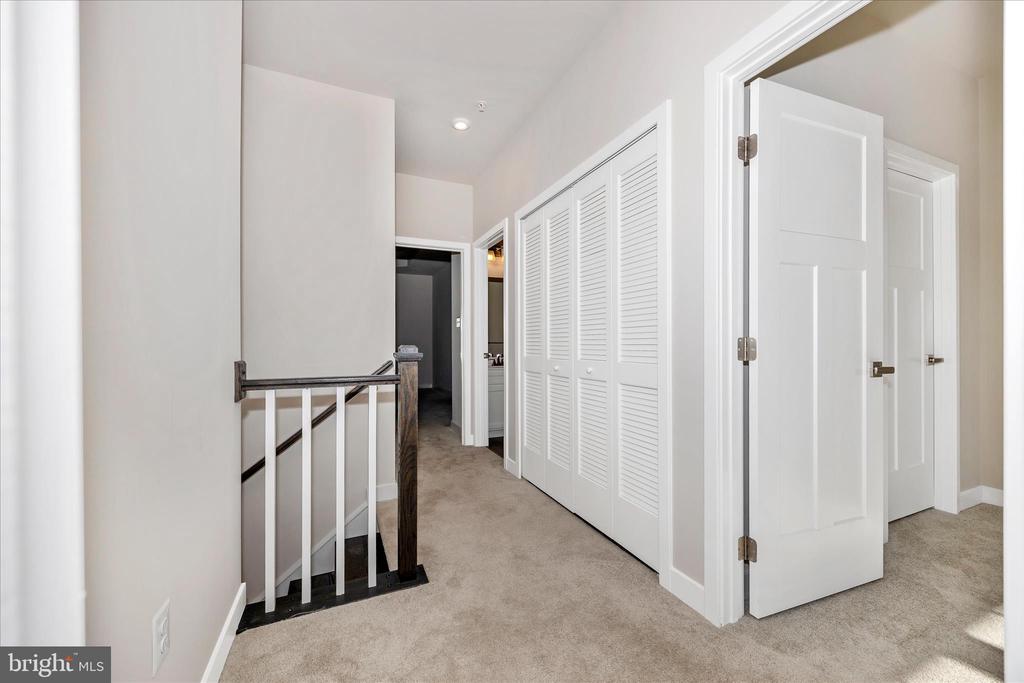 195 BEL AIRE LANE
