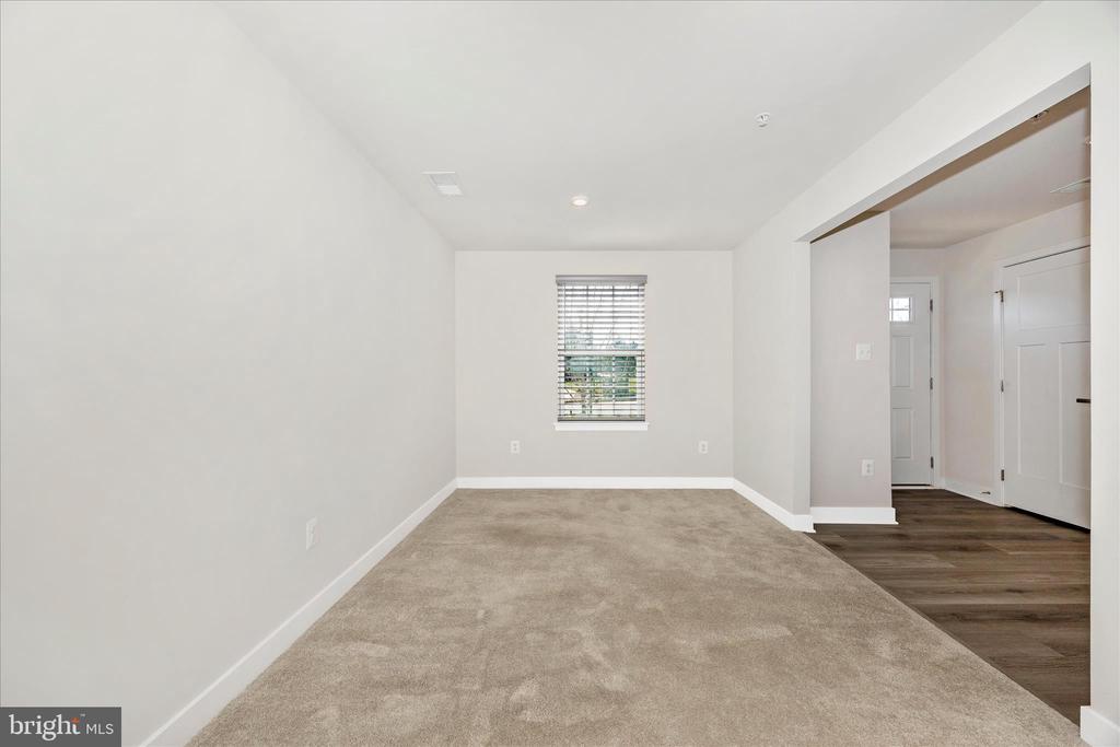 195 BEL AIRE LANE