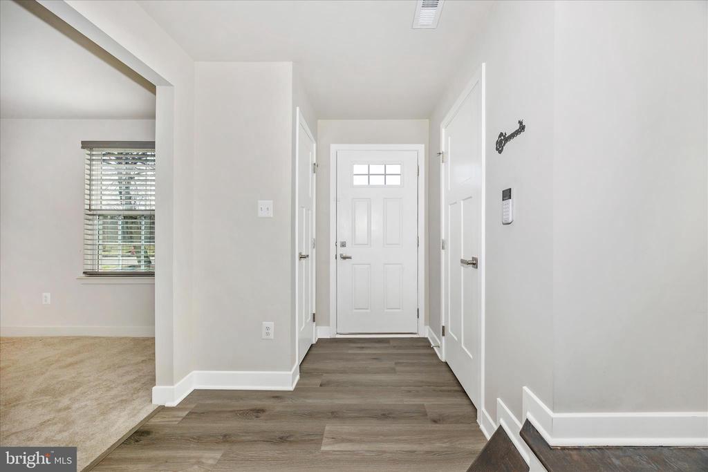 195 BEL AIRE LANE