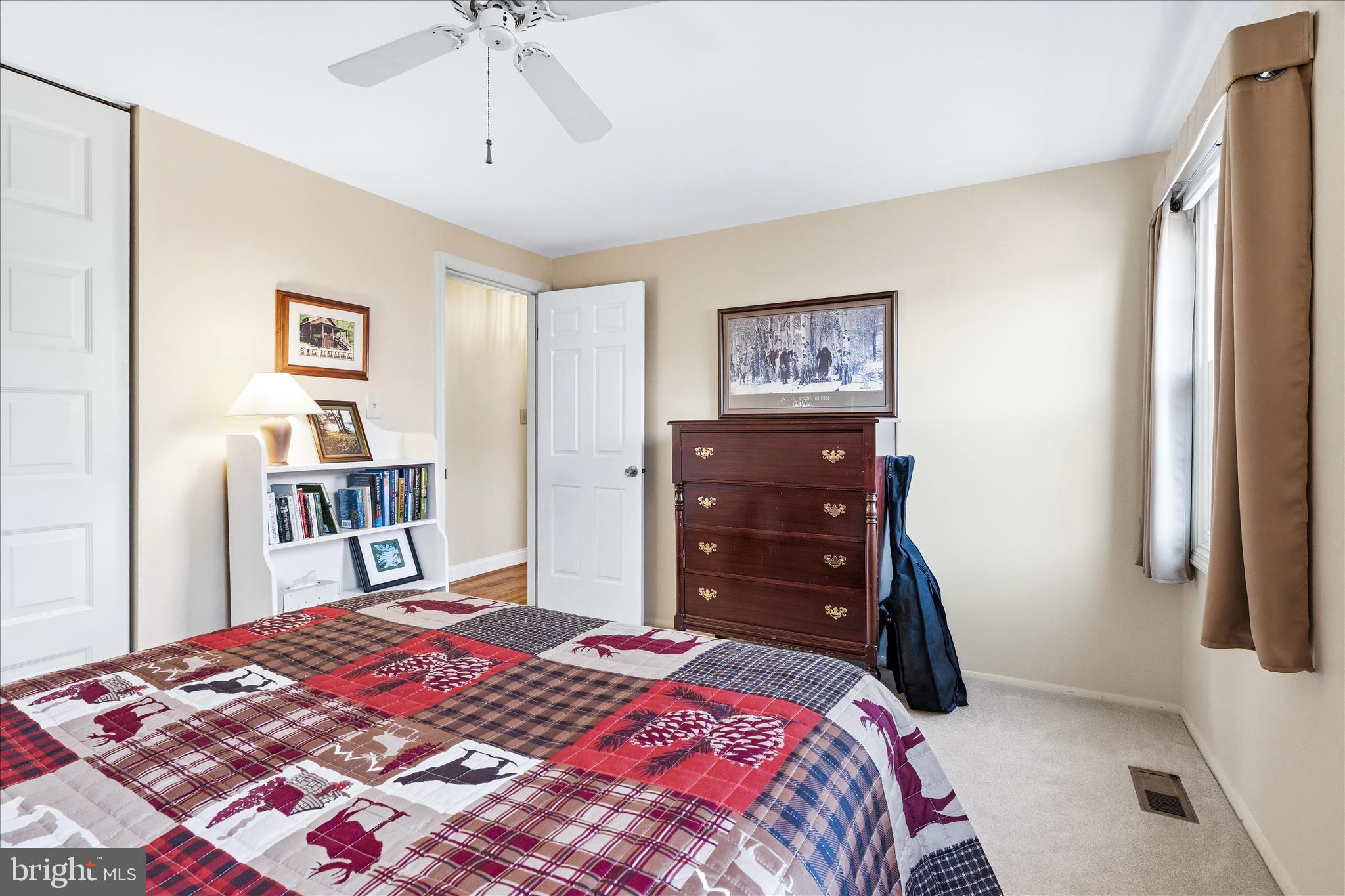 5905 CHAR LEIGH CIRCLE