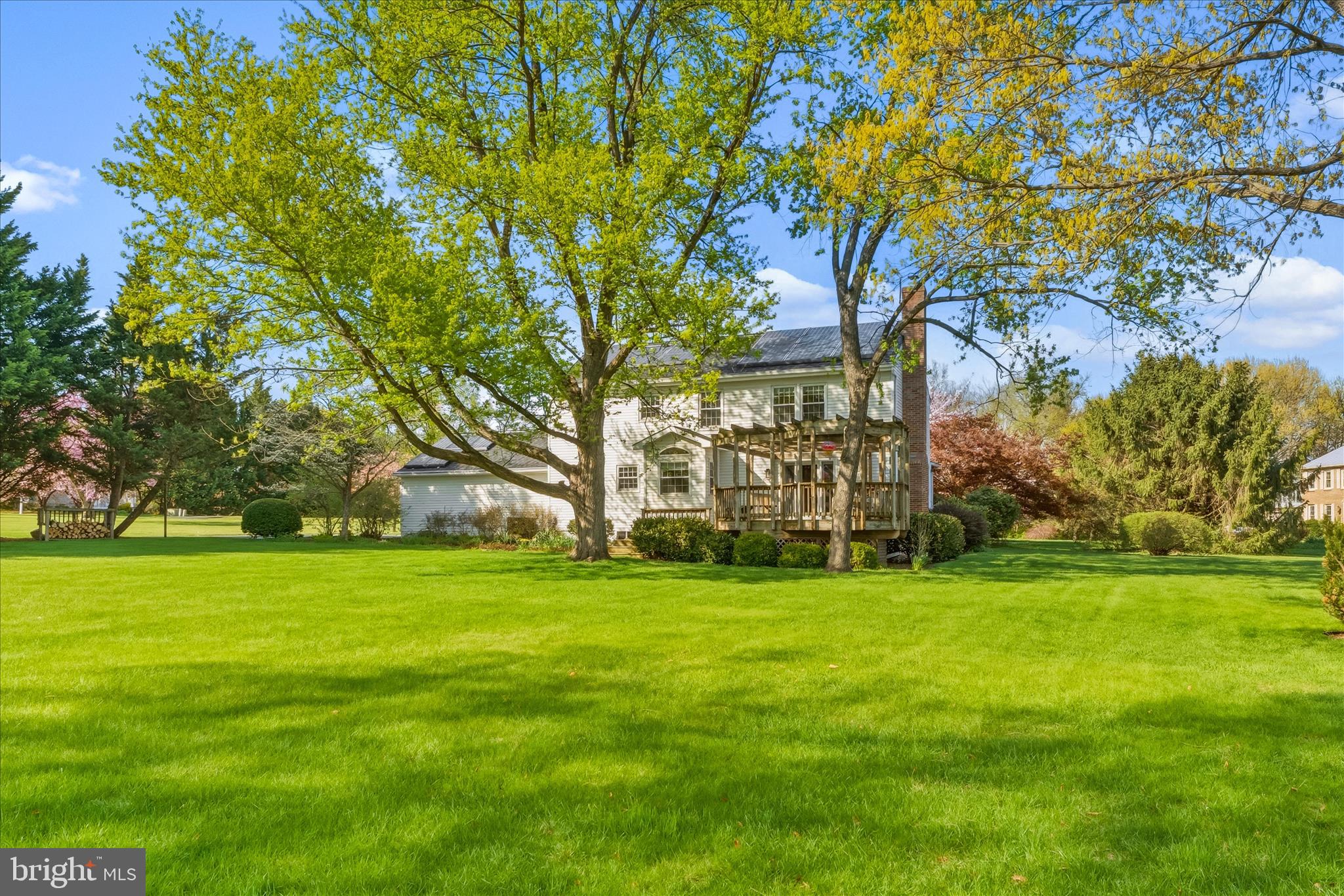 5905 CHAR LEIGH CIRCLE