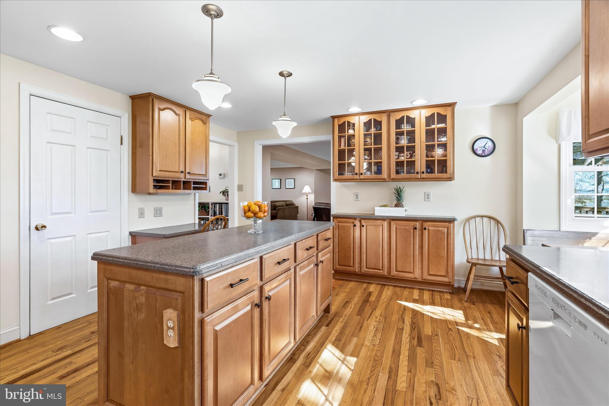 5905 CHAR LEIGH CIRCLE