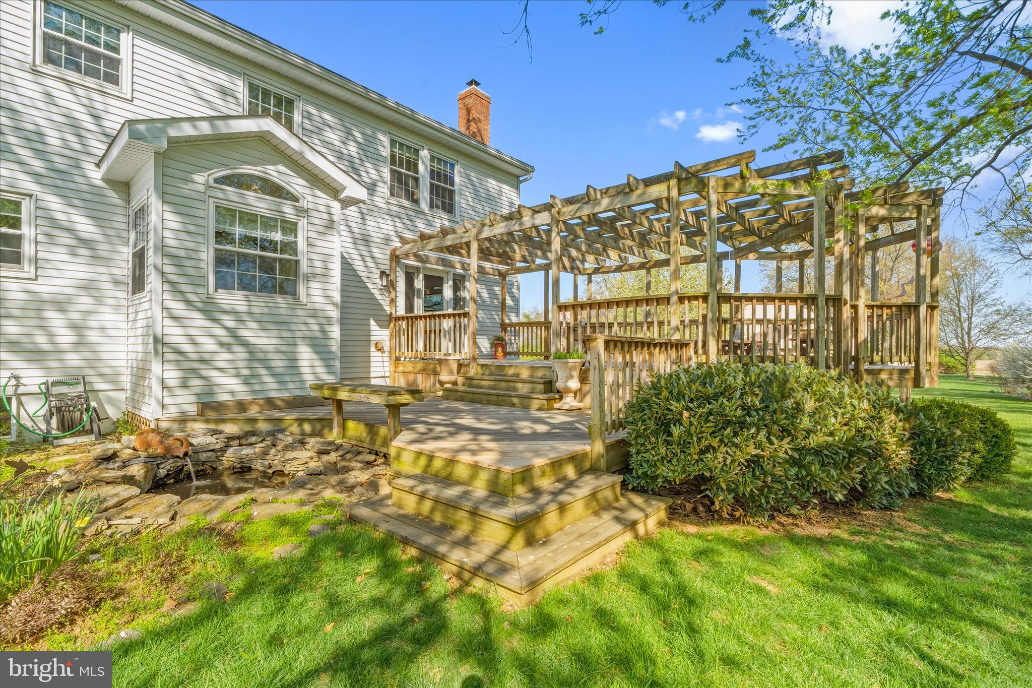 5905 CHAR LEIGH CIRCLE