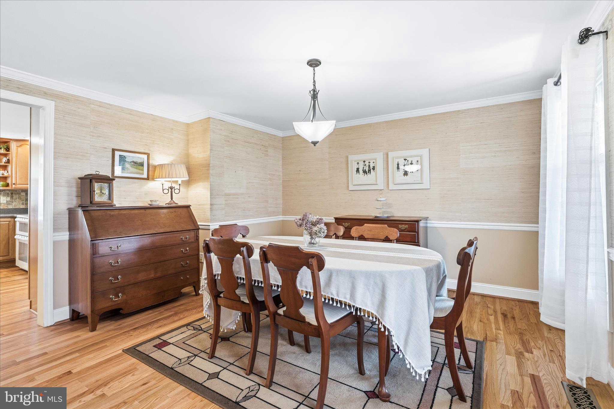 5905 CHAR LEIGH CIRCLE