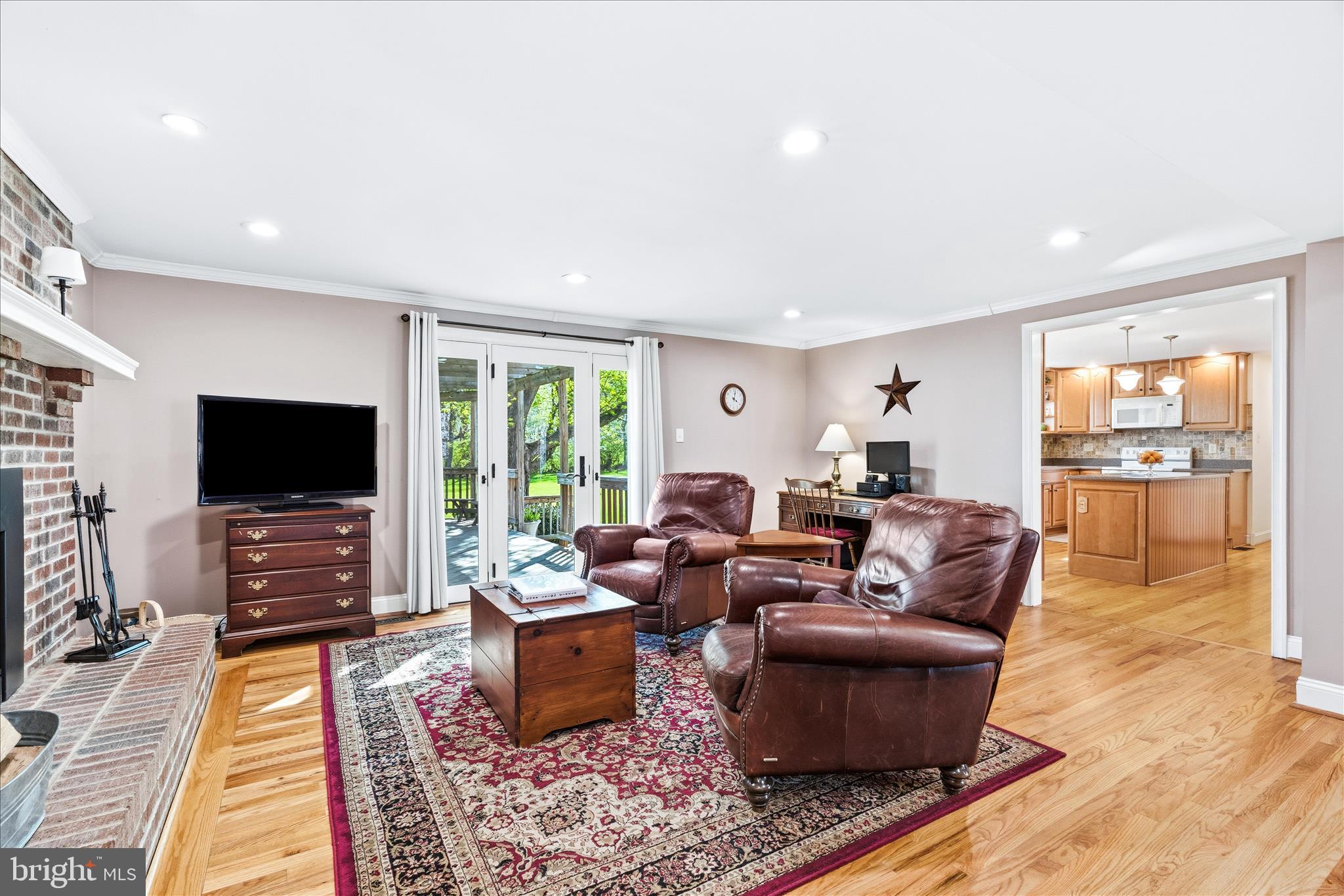5905 CHAR LEIGH CIRCLE