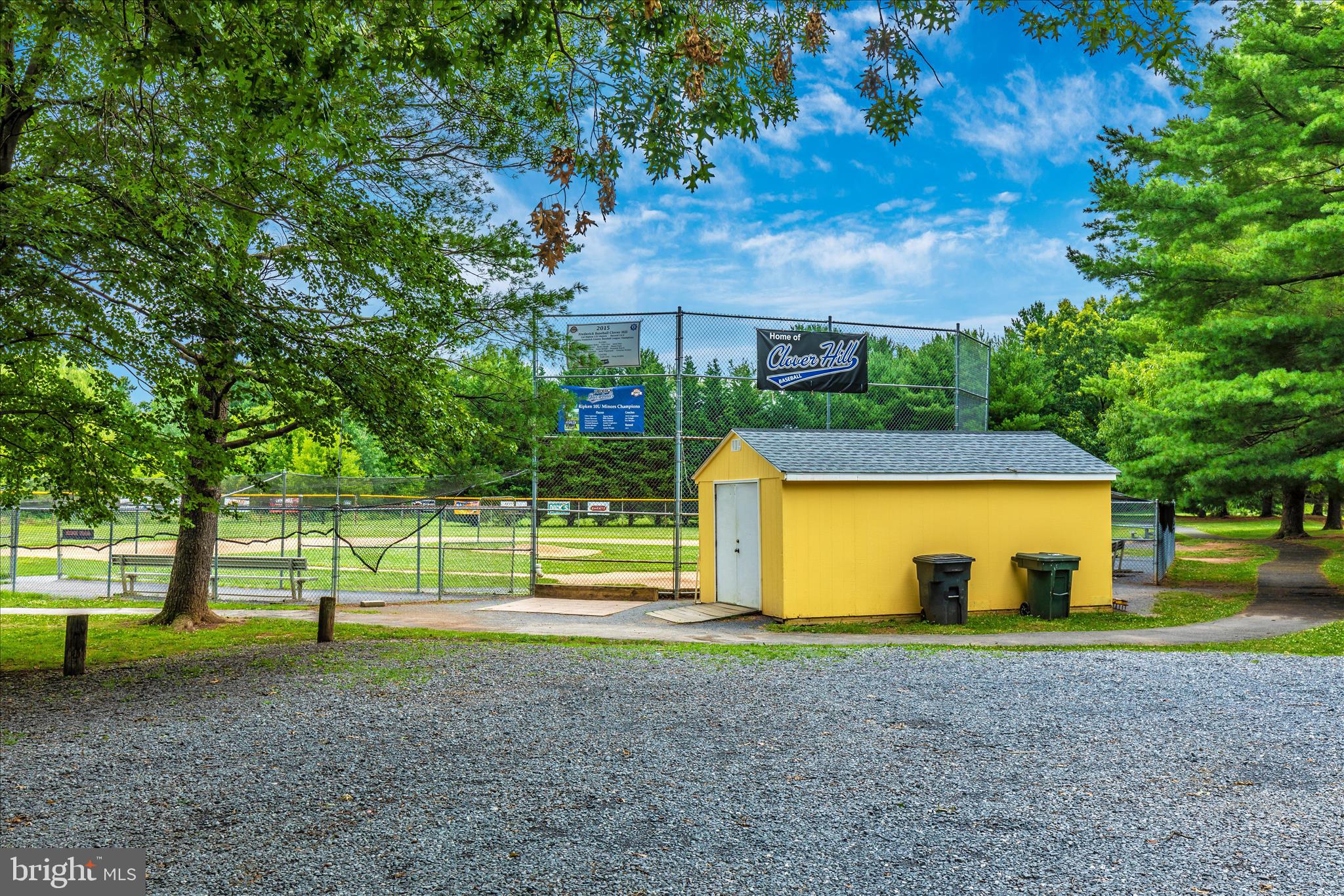 8022 FIELDSTONE DRIVE