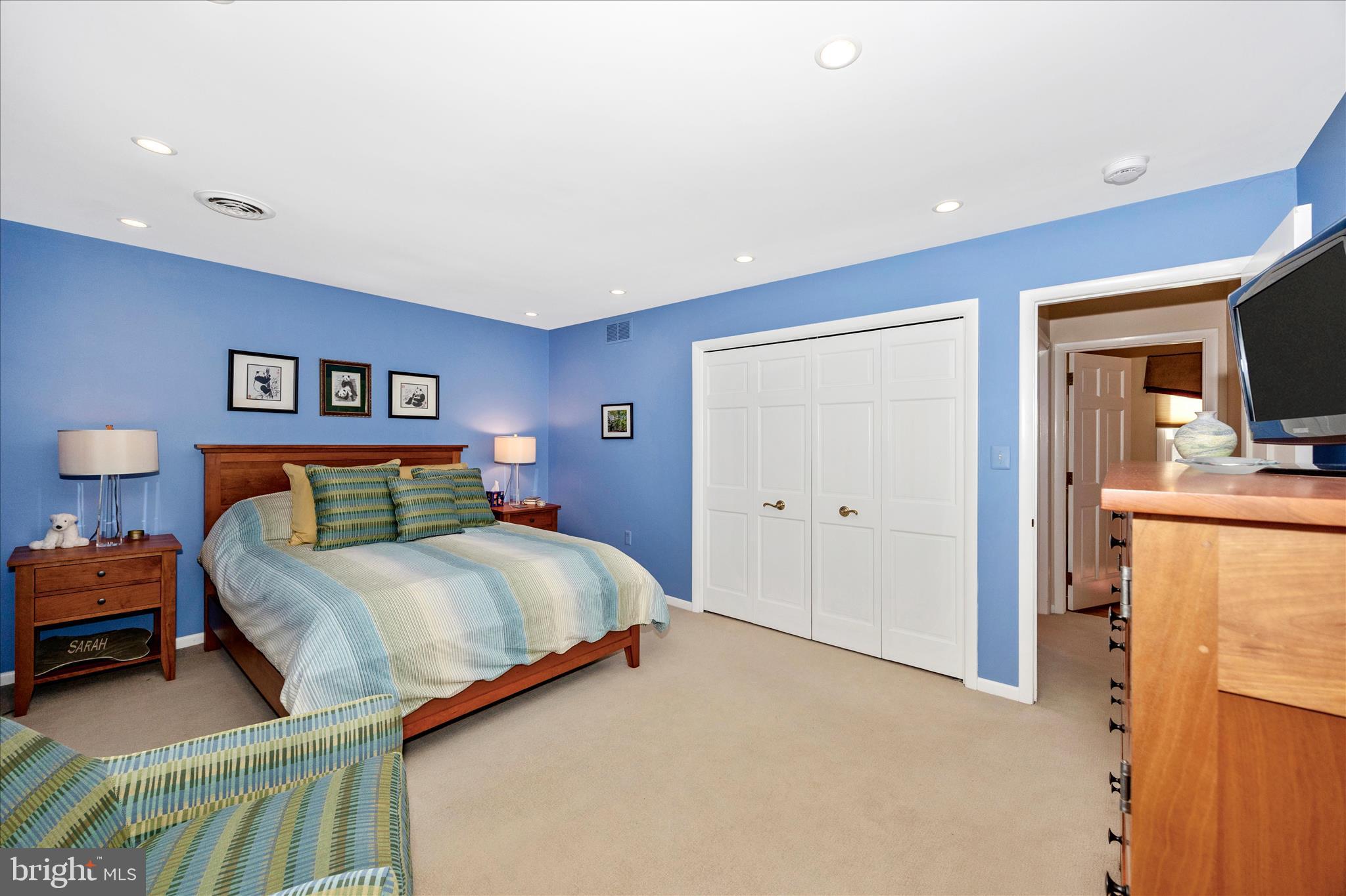 8022 FIELDSTONE DRIVE