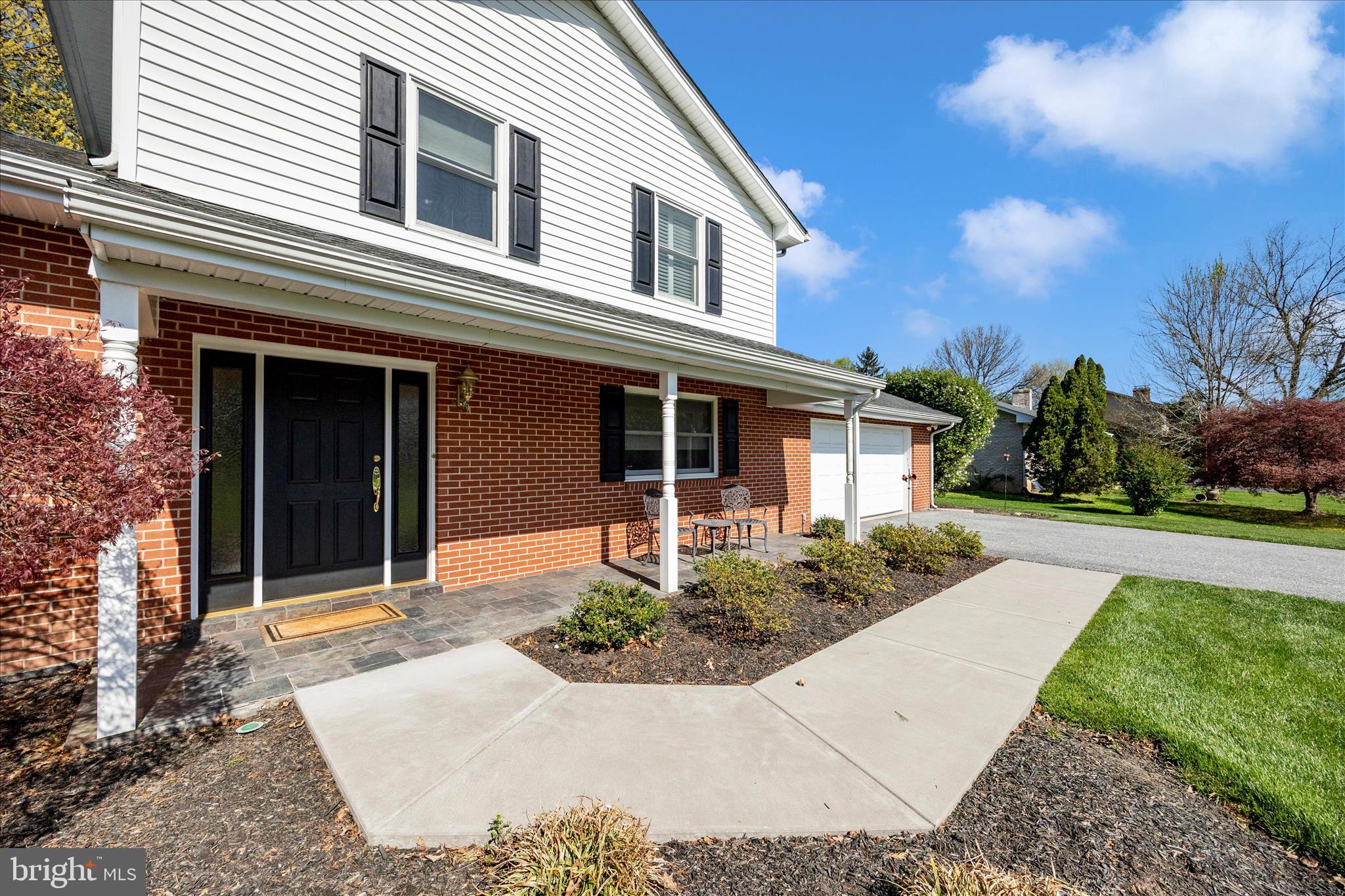 8022 FIELDSTONE DRIVE