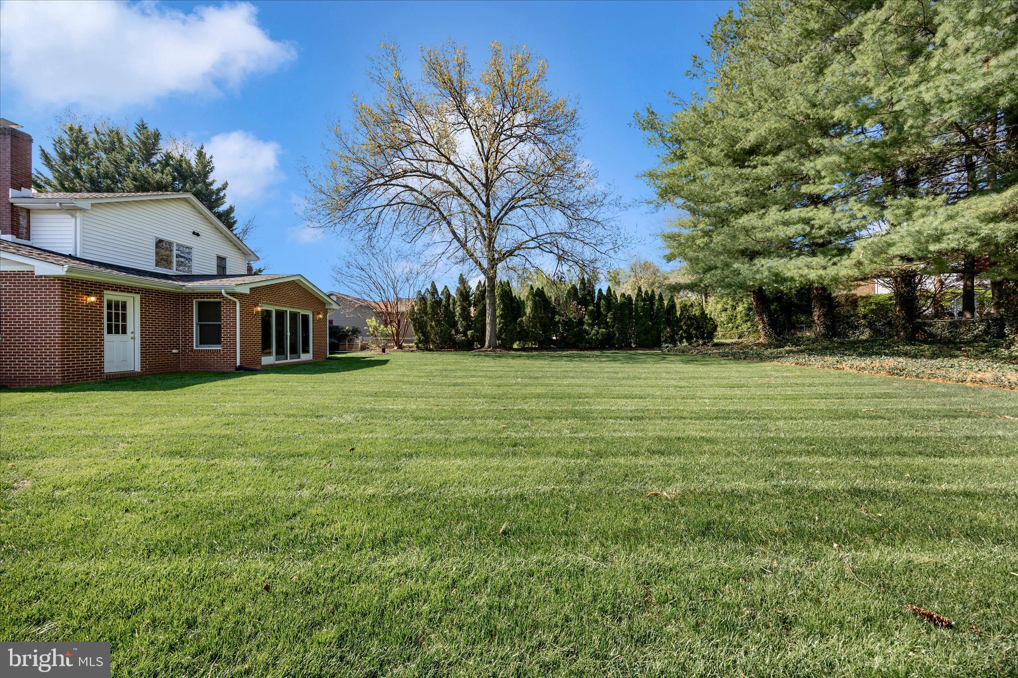 8022 FIELDSTONE DRIVE