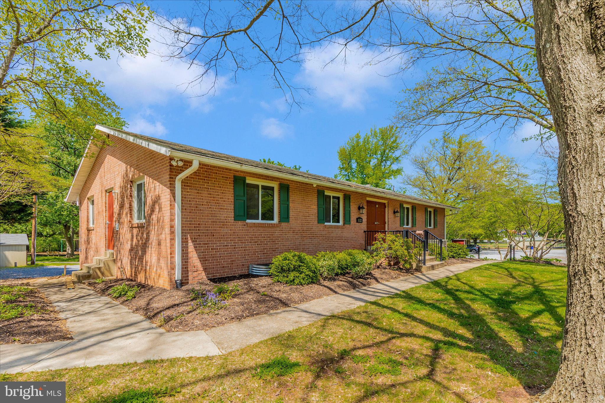8022 FIELDSTONE DRIVE