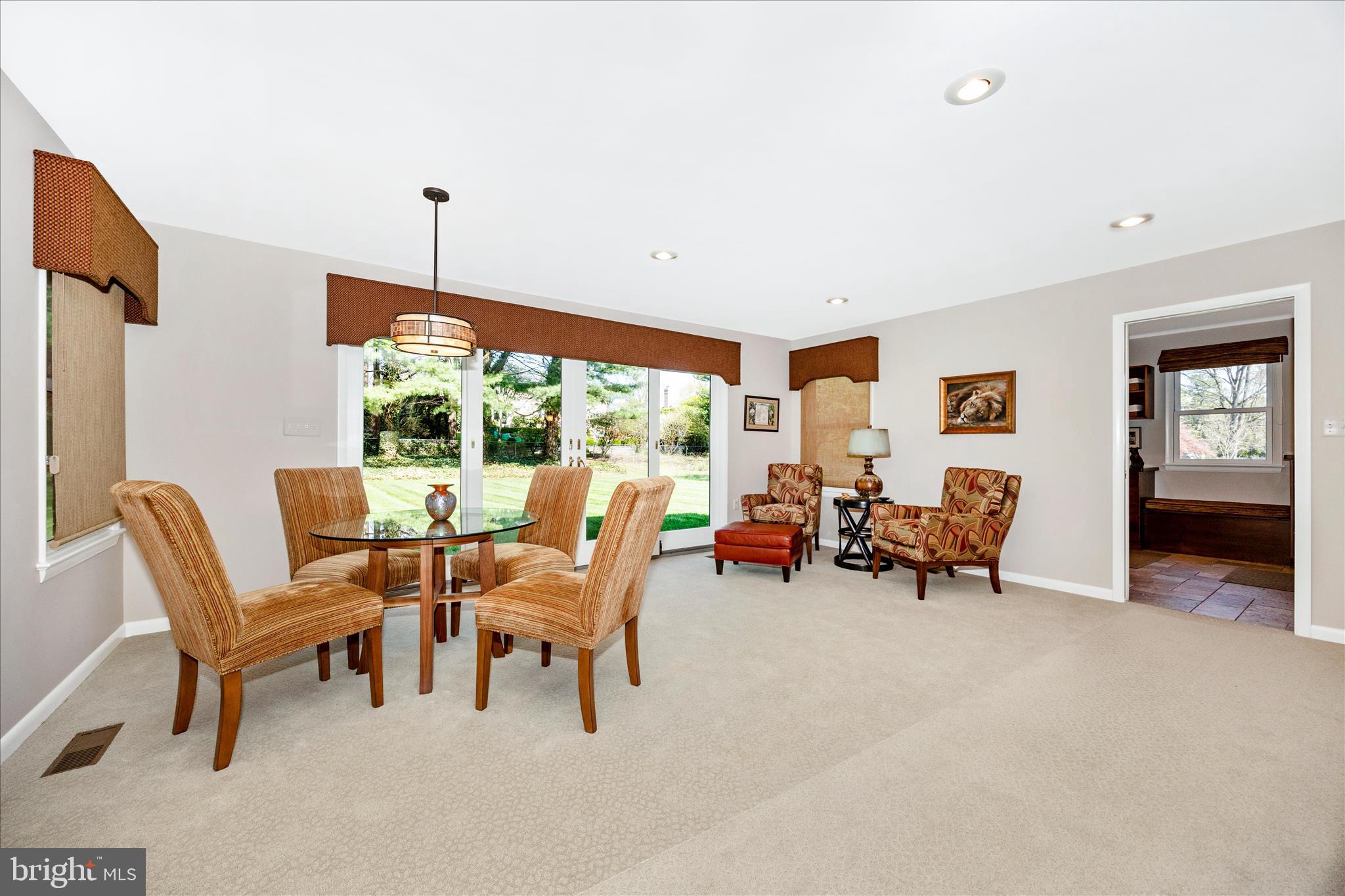 8022 FIELDSTONE DRIVE