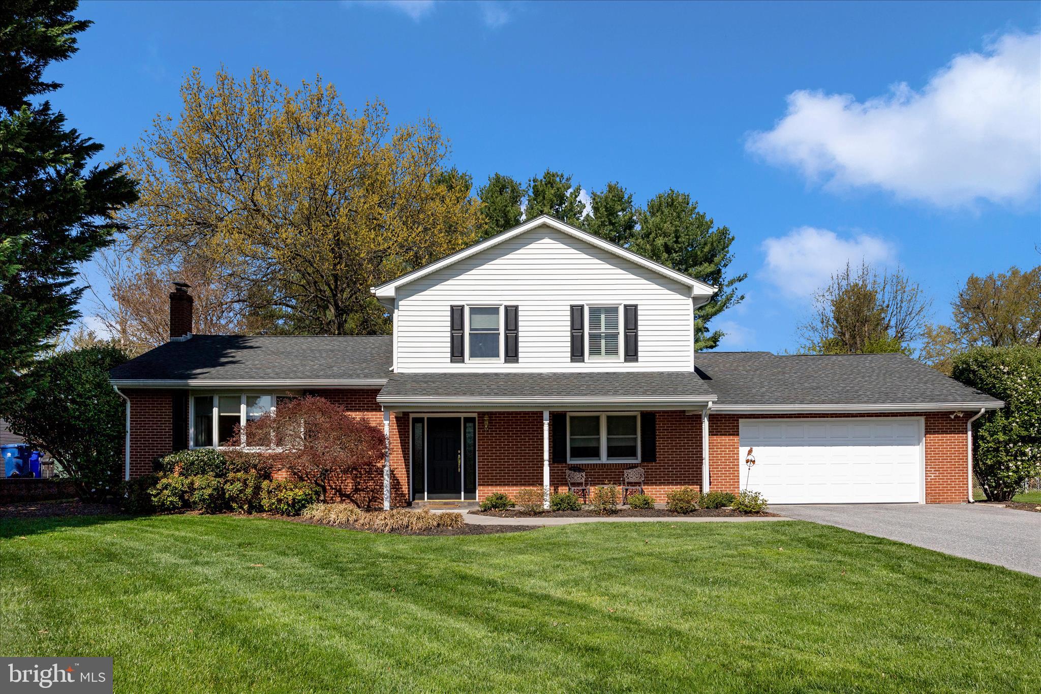 8022 FIELDSTONE DRIVE