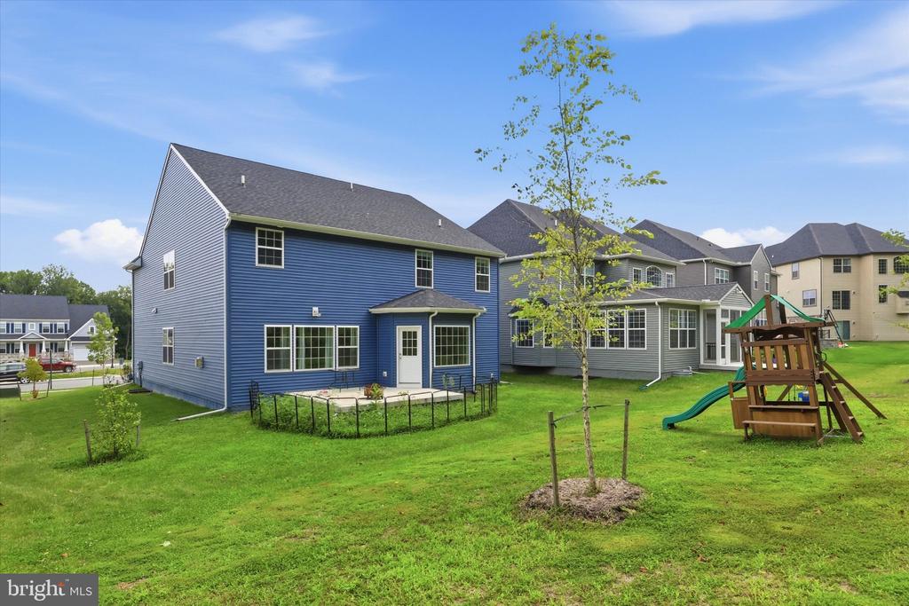 1815 COLT LANE