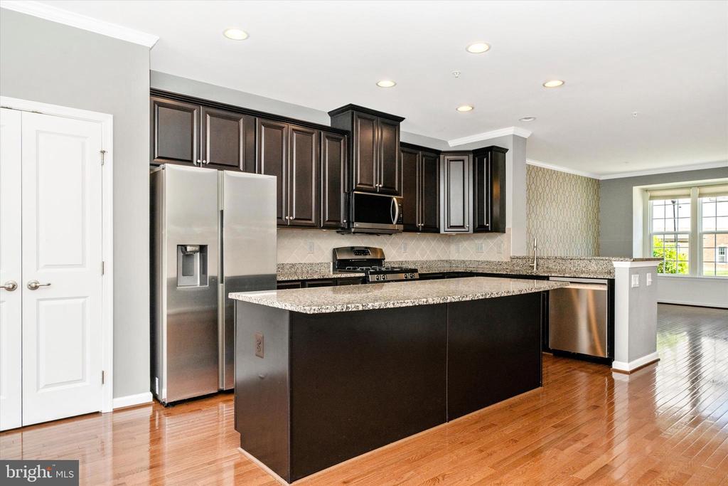 6425 WALCOTT LANE