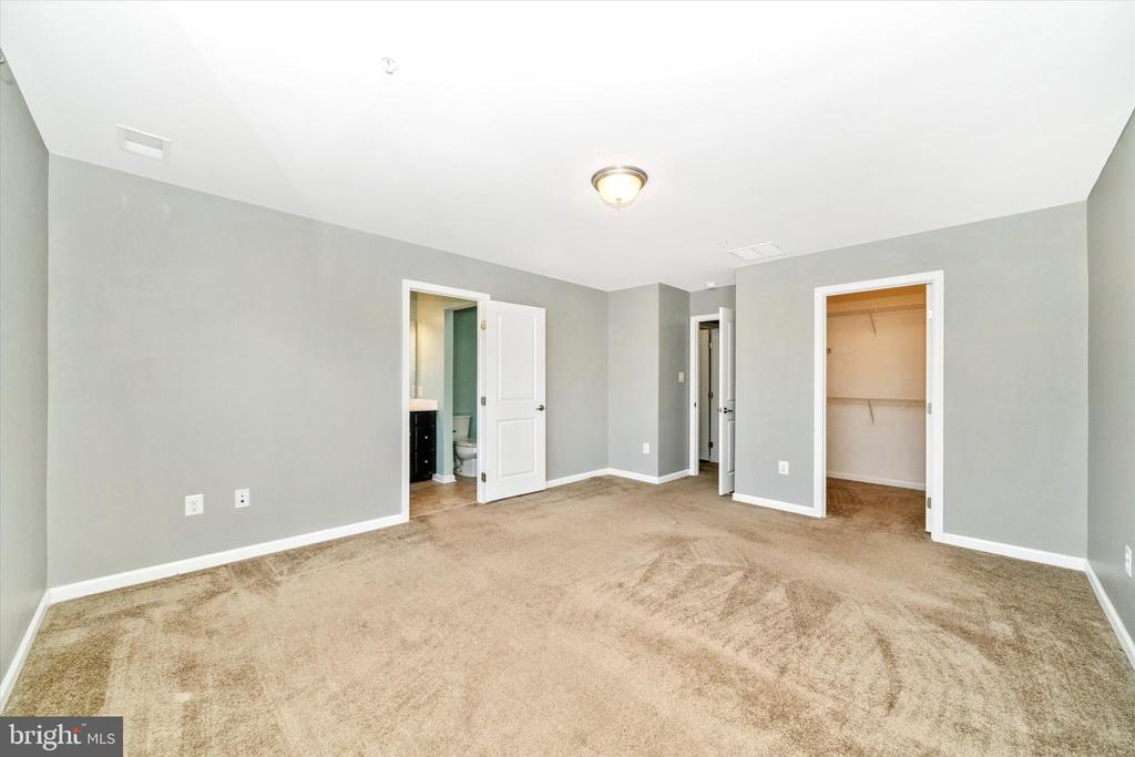 6425 WALCOTT LANE