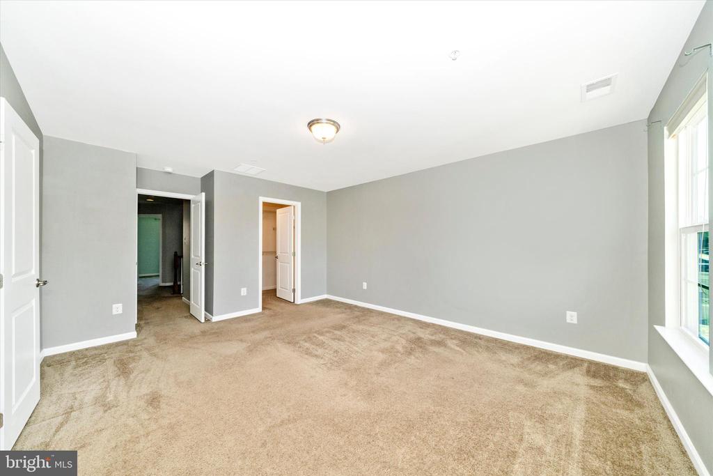 6425 WALCOTT LANE