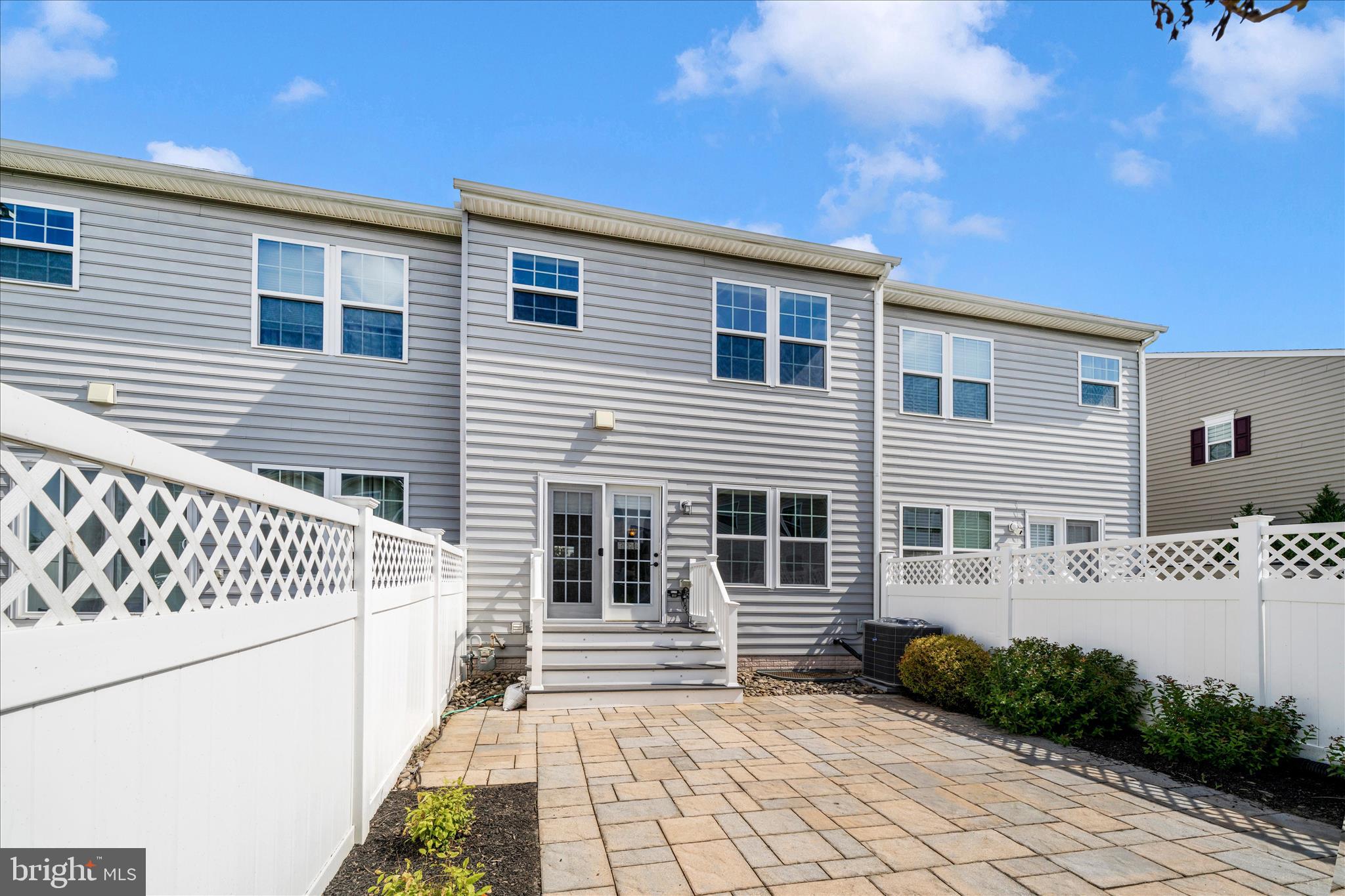 6425 WALCOTT LANE