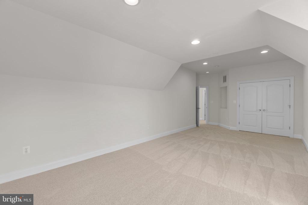 4229 LAFAYETTE STREET