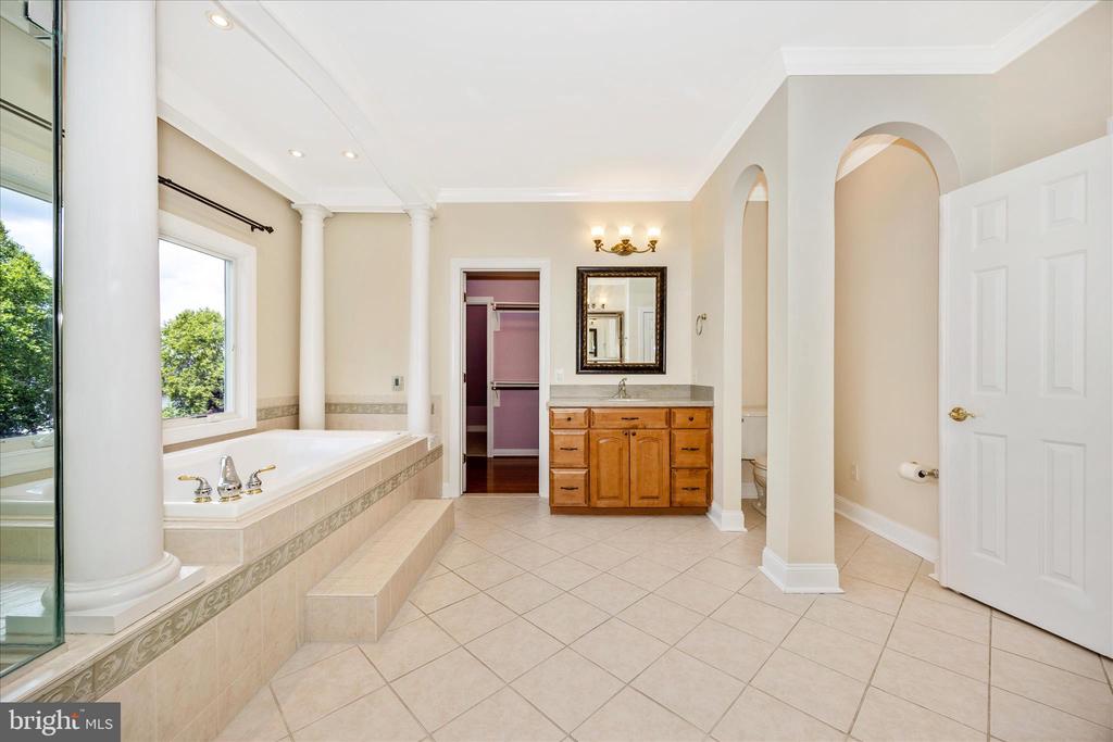 4311 SARATOGA SPRINGS COURT