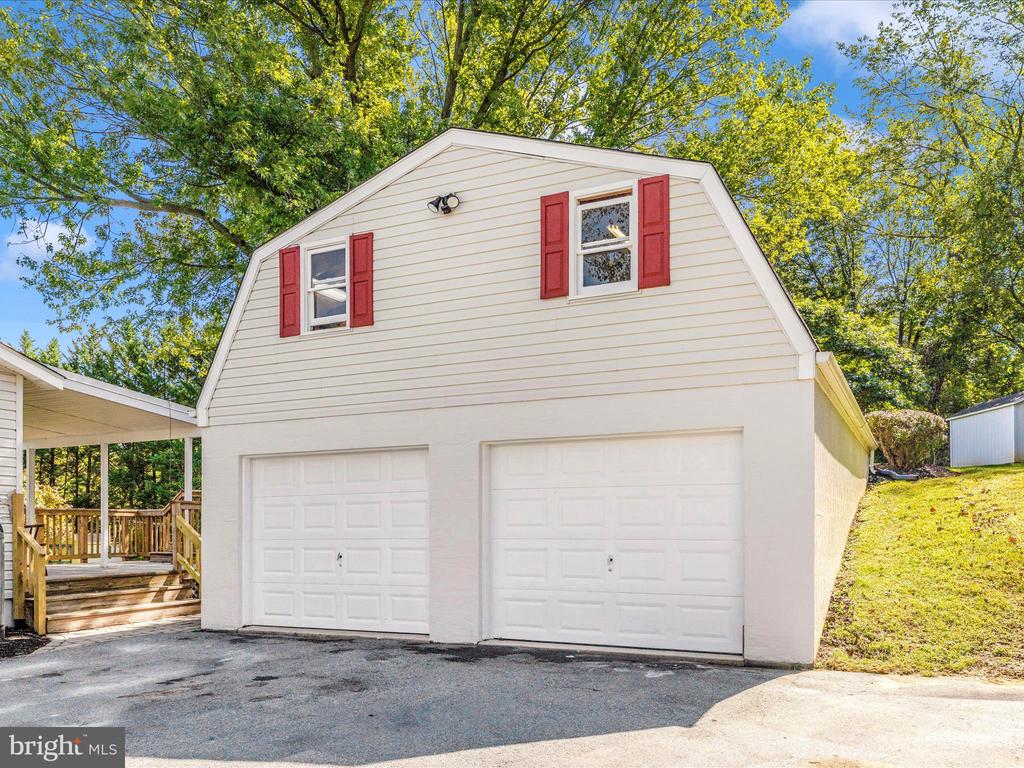 7291 BEECHTREE LANE