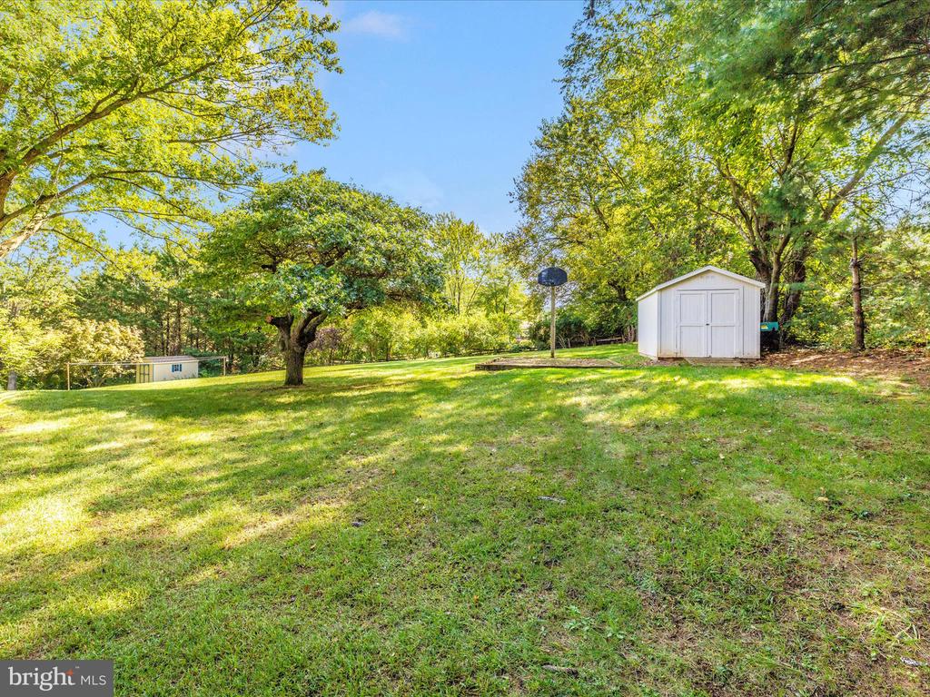 7291 BEECHTREE LANE