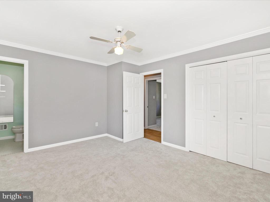 7291 BEECHTREE LANE