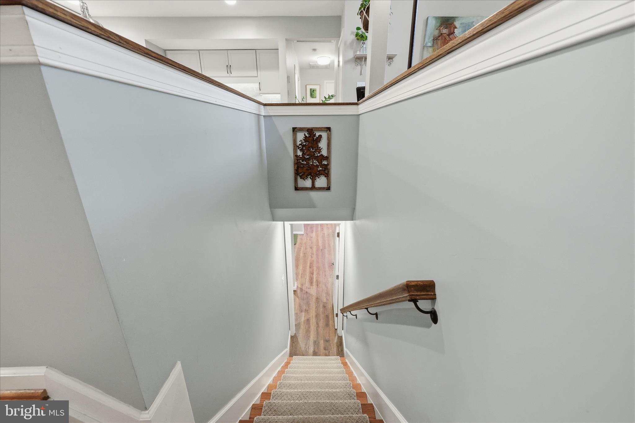 6714 MEADOWLAWN CIRCLE