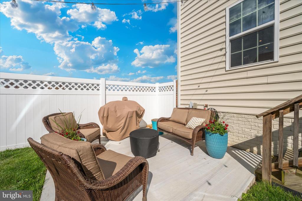 4798 HITESHOW DRIVE
