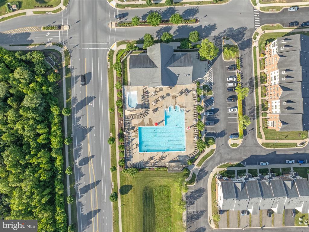 4798 HITESHOW DRIVE