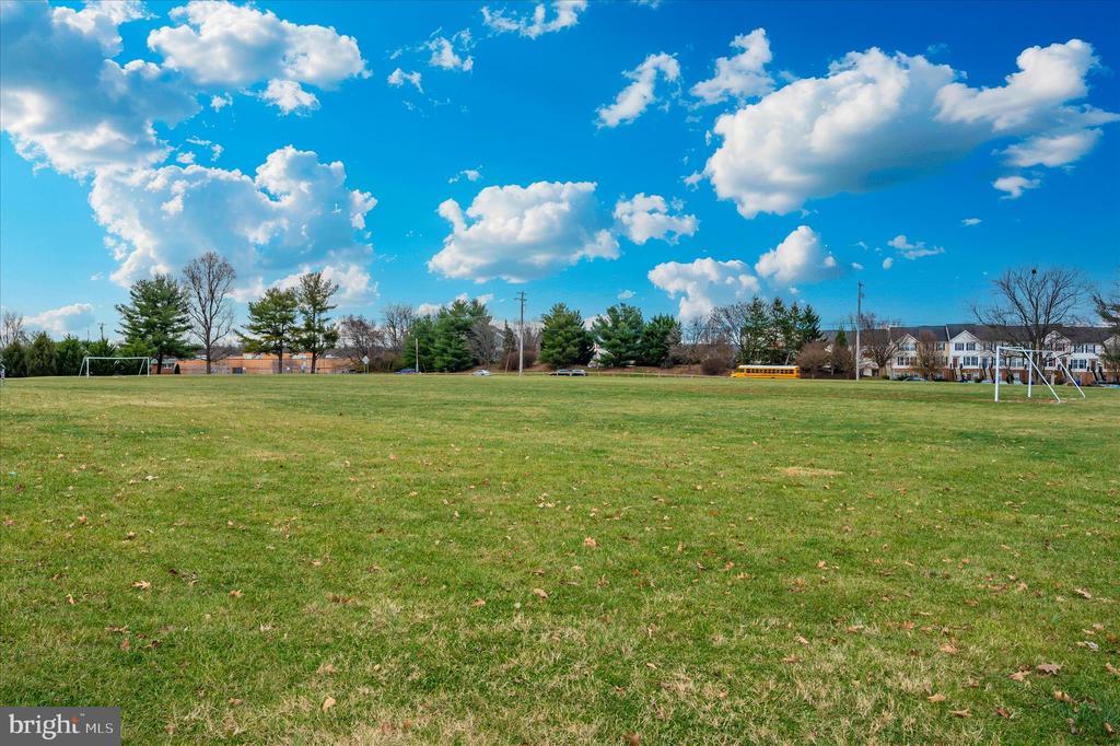 4798 HITESHOW DRIVE