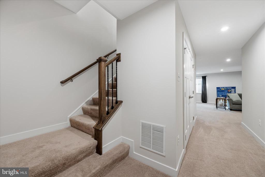 4798 HITESHOW DRIVE