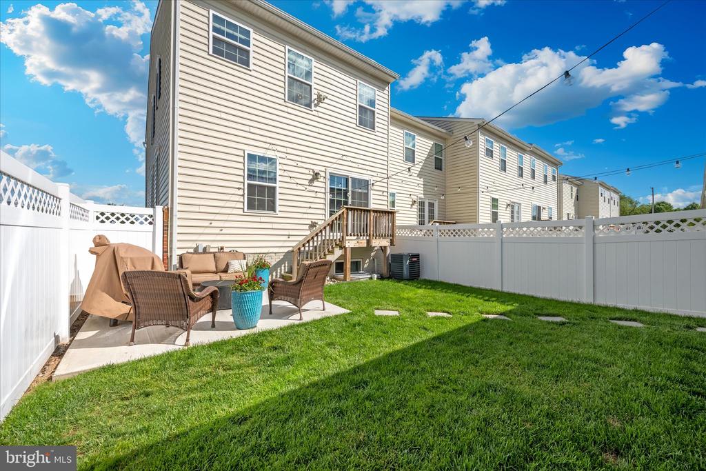 4798 HITESHOW DRIVE