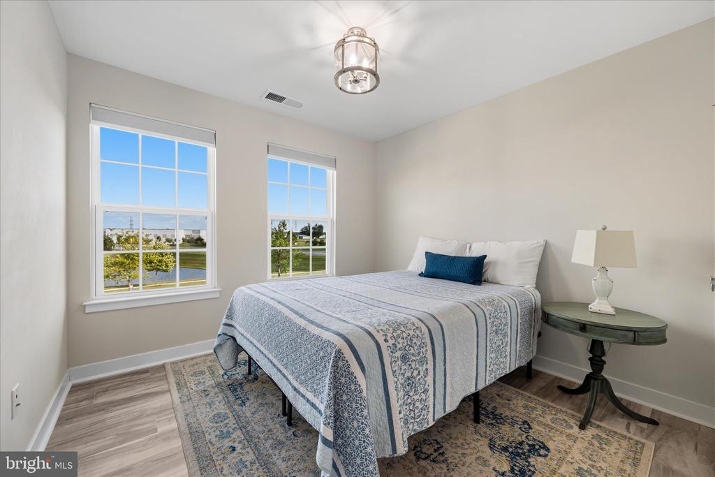 4798 HITESHOW DRIVE