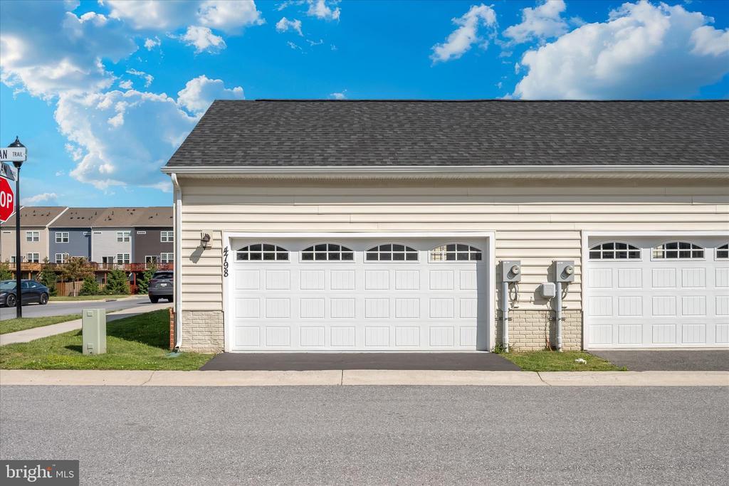 4798 HITESHOW DRIVE