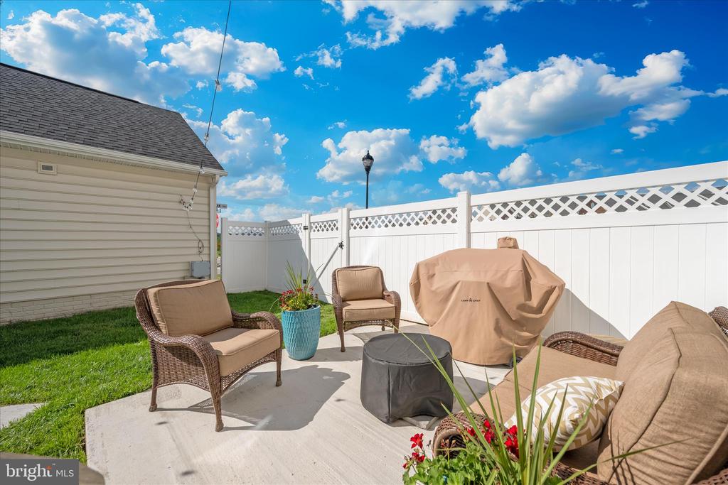 4798 HITESHOW DRIVE