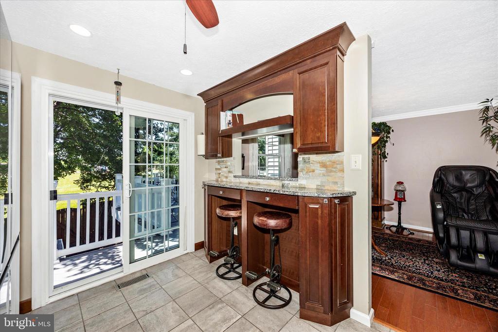 6611 HAYDOWN COURT