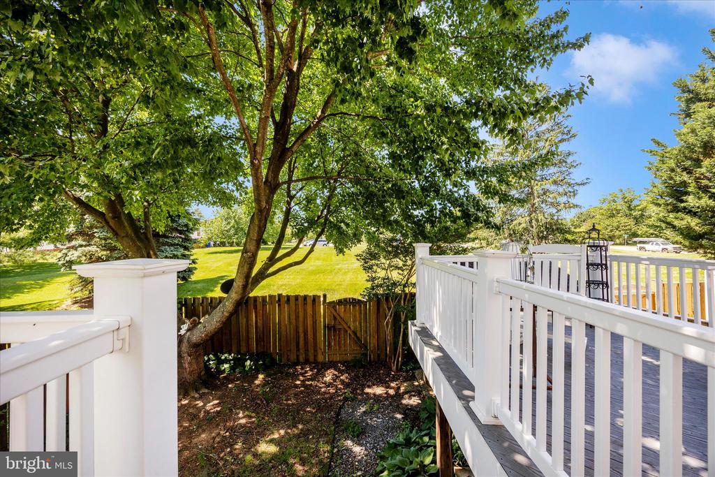 6611 HAYDOWN COURT