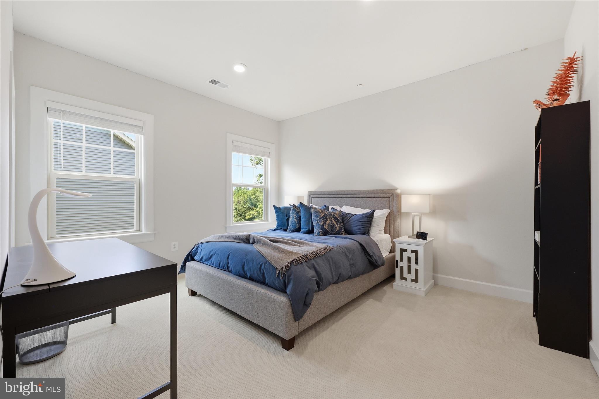 7116 STARMOUNT COURT