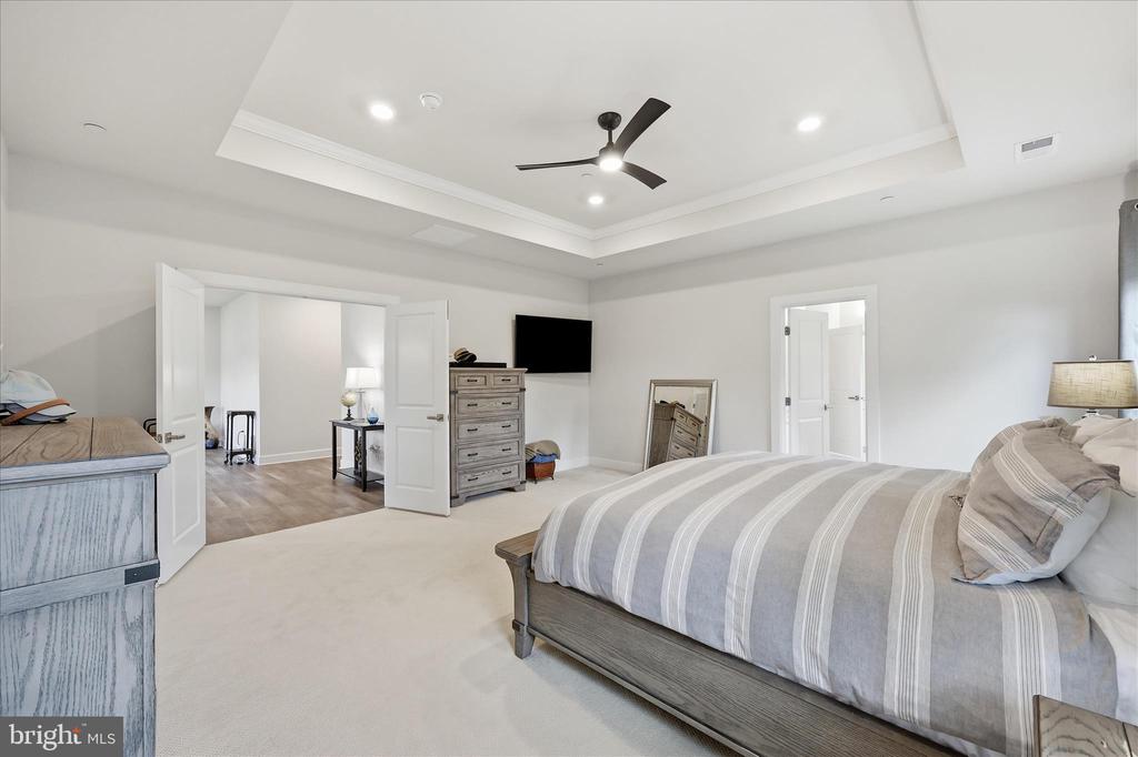7116 STARMOUNT COURT