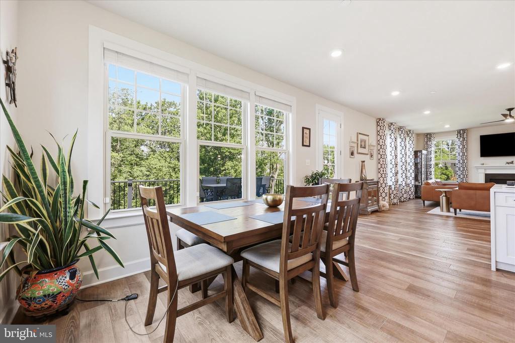 7116 STARMOUNT COURT