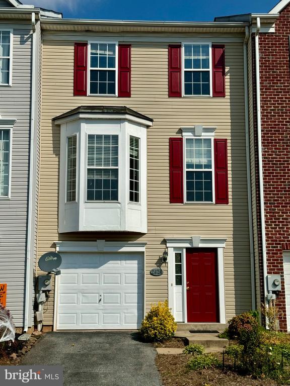 2424 WYNFIELD COURT NW
