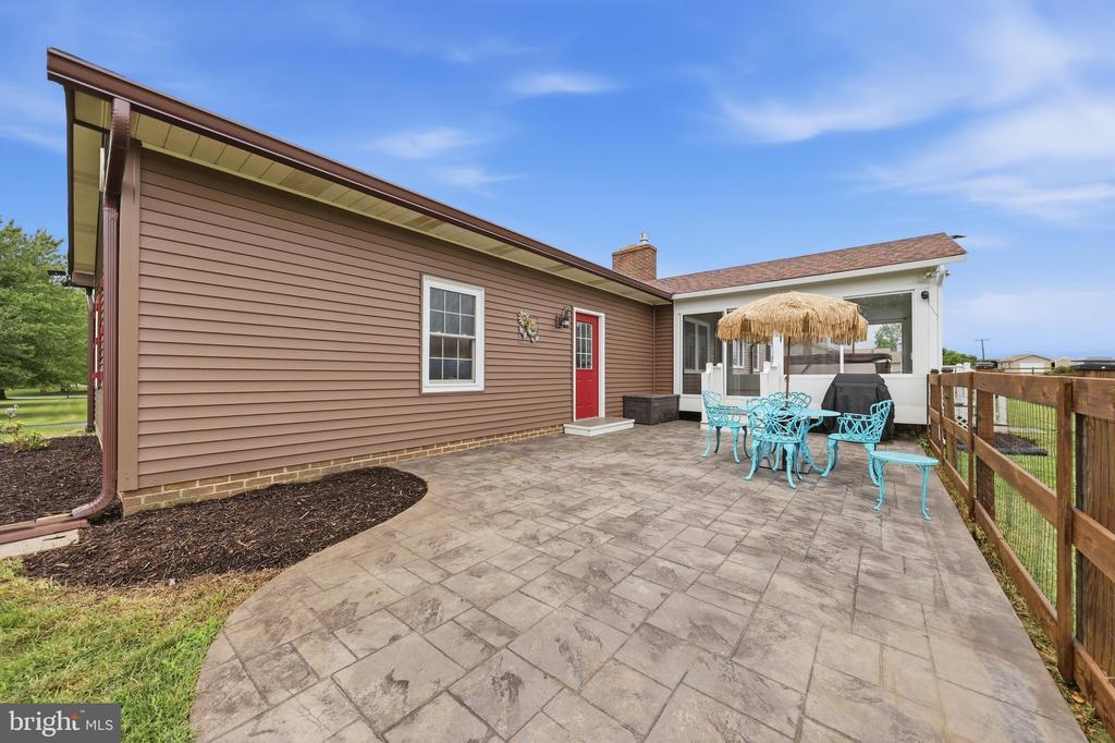 8404 GROSSNICKLE COURT