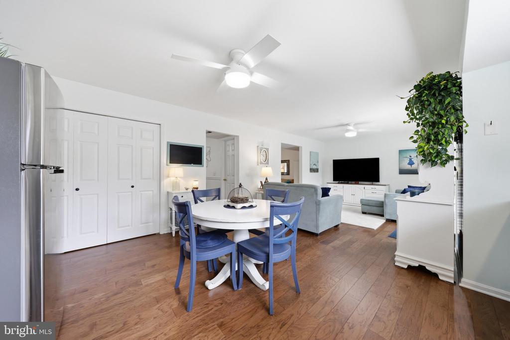 105 NEW CASTLE COURT