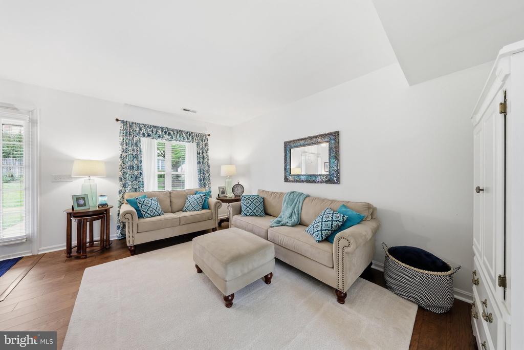 105 NEW CASTLE COURT